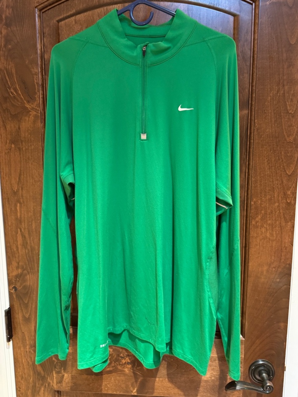 Nike Men’s DriFit XL Green Long-Sleeve Half-Zip Athletic Top